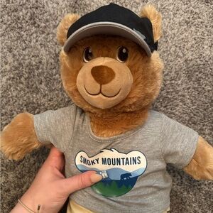 Brand new BAB with smoky mountains t shirt with shoes and hat.